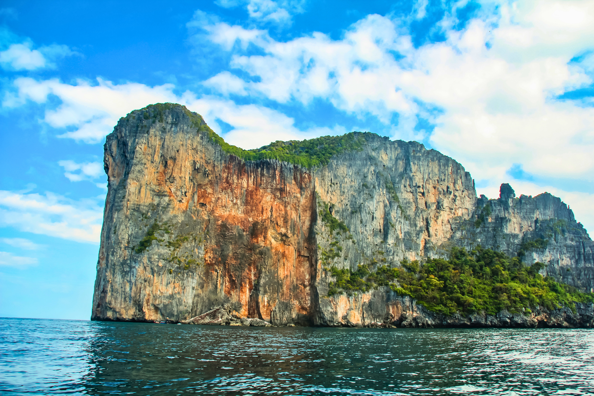 ko phi phi lee (2).webp